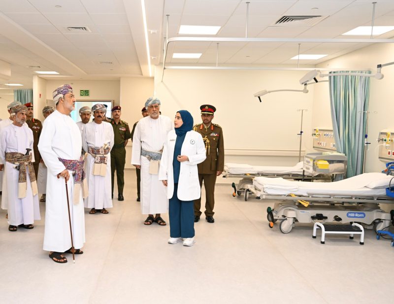 جلالةُ السُّلطان المعظم القائدُ الأعلى يزور المدينة الطبيّة للأجهزة العسكريّة والأمنيّة، ويرعى افتتاح مستشفى المدينة الطبيّة للأجهزة العسكريّة والأمنيّة - مسقط
