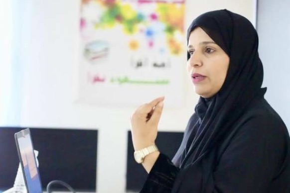 الباحثة العُمانية الدكتورة هدى مبارك الدايرية الفائزة بجائزة المنظمة العربية للتربية والثقافة والعلوم للابتكار للباحثين الشباب